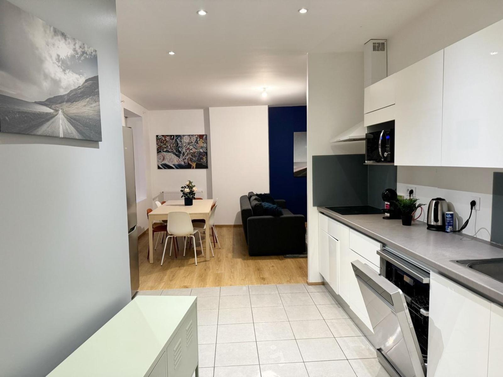 24 Chic & Cosy Grand Appart 88M2 Parking Gratuit Hypercentre Netflix Saint-Etienne  Extérieur photo