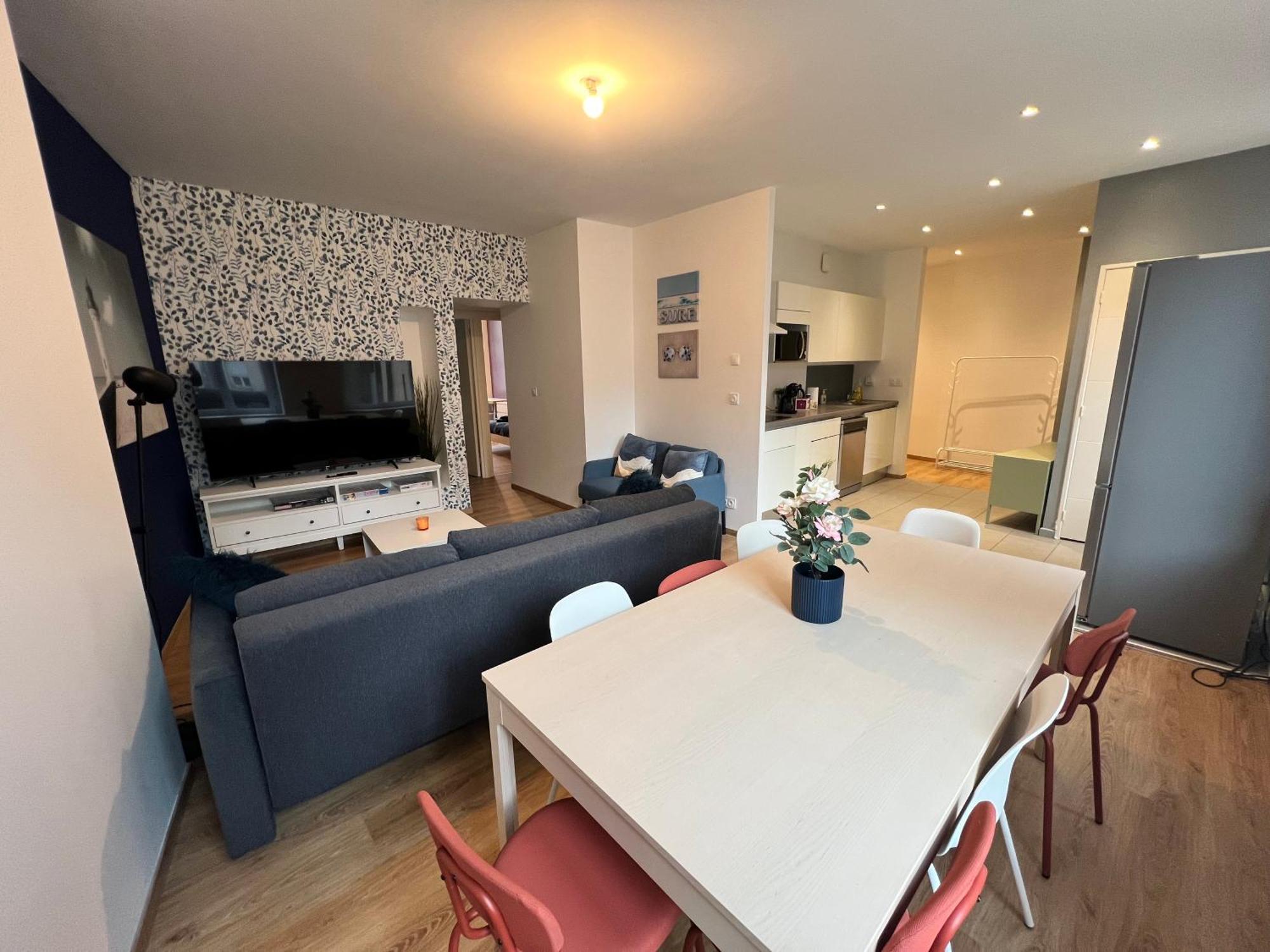 24 Chic & Cosy Grand Appart 88M2 Parking Gratuit Hypercentre Netflix Saint-Etienne  Extérieur photo
